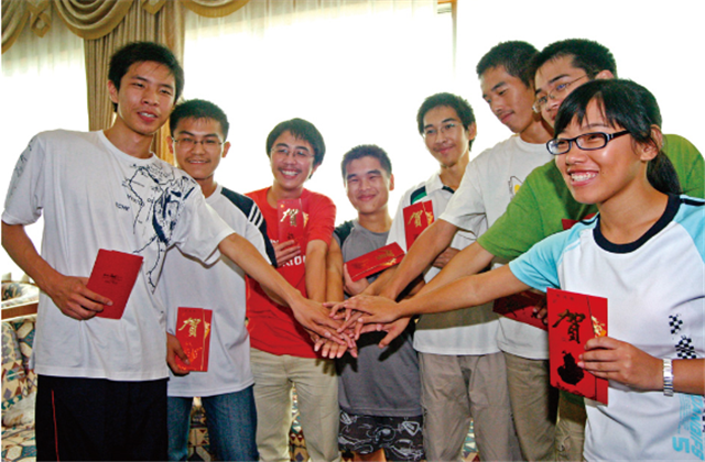 28年，公益慈善4001百老汇是认真的！